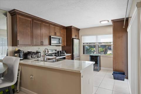 3325 SW Sunset Trace Circle, Palm City FL - photo 7 of 32
