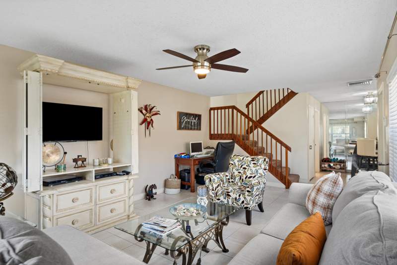 2 bedroom Townhouse at 3325 SW Sunset Trace Circle, Stamford At Sunset Trace (Aka Martin Downs Plat 36, Palm City — photo 2