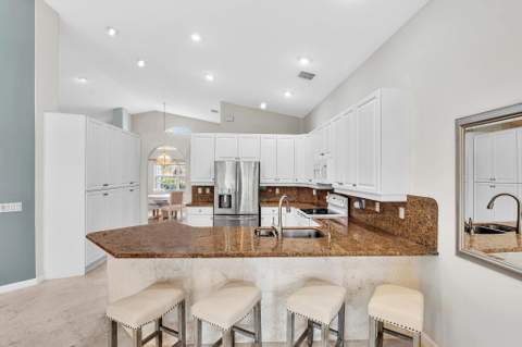 12316 Lakeridge Falls Drive, Boynton Beach FL - photo 12 of 64