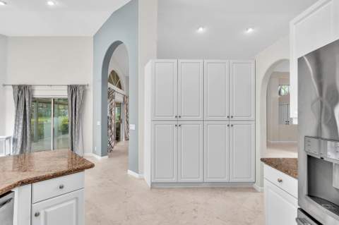 12316 Lakeridge Falls Drive, Boynton Beach FL - photo 15 of 64