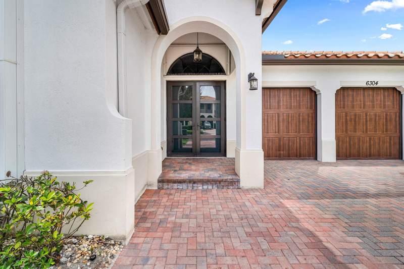 4 bedroom Single Family Residence at 6304 Vireo Court, Osprey Oaks, Lake Worth — photo 2