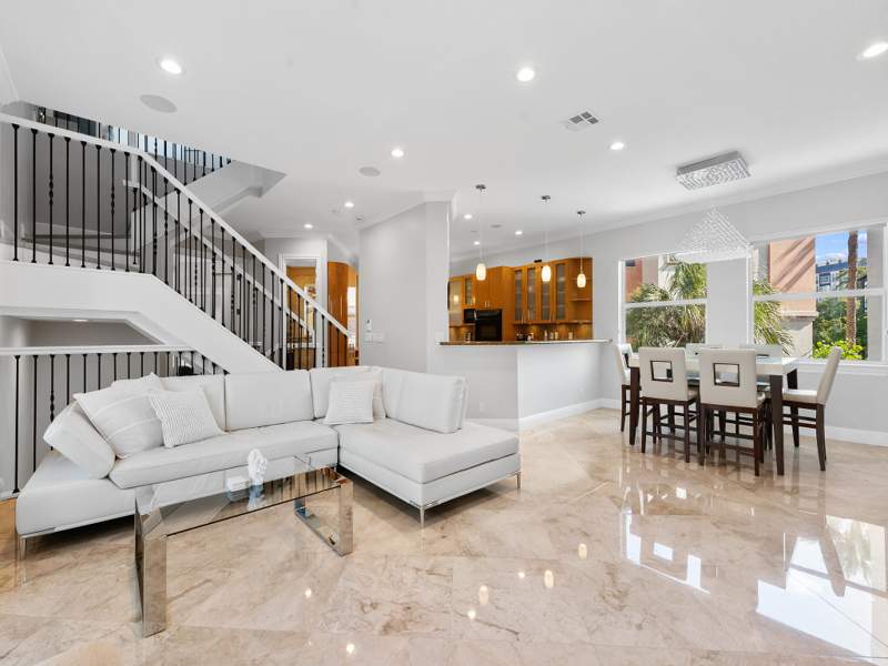 3 bedroom Townhouse at 208 SE 10th Terrace, Beverly Heights, Fort Lauderdale — photo 4