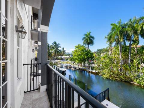 208 SE 10th Terrace, Fort Lauderdale FL - photo 7 of 32