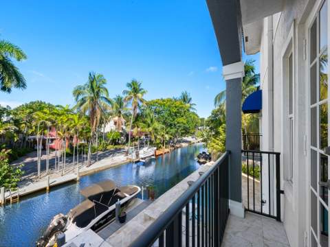 208 SE 10th Terrace, Fort Lauderdale FL - photo 14 of 32