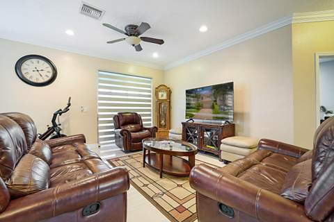 6401 SW 195th Avenue, Fort Lauderdale FL - photo 9 of 48