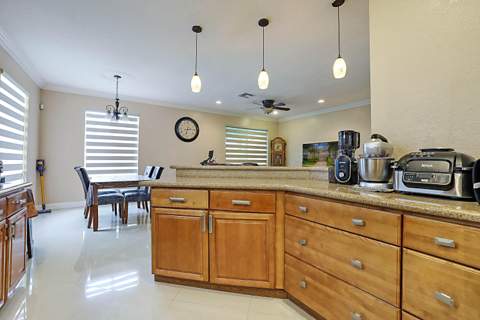 6401 SW 195th Avenue, Fort Lauderdale FL - photo 16 of 48