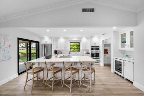 10420 Seaholly Terrace, Boynton Beach FL - photo 7 of 56
