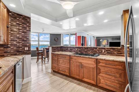 5420 N Ocean Drive #905, West Palm Beach FL - photo 9 of 49