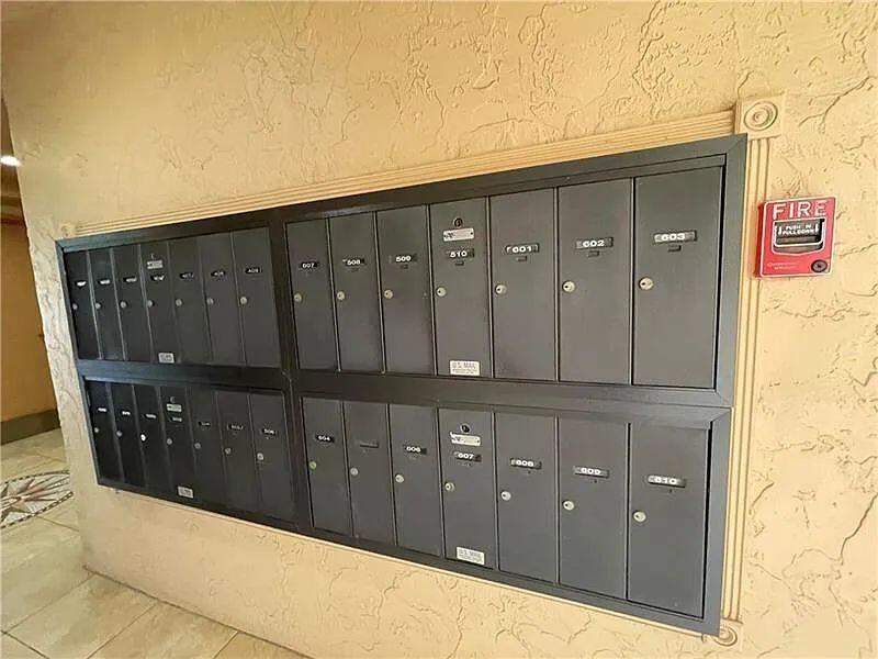1 bedroom Condominium at 3001 W Rolling Hills #608, Rolling Hills Golf And, Davie — photo 4