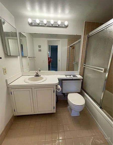 3001 W Rolling Hills #608, Davie FL - photo 8 of 24