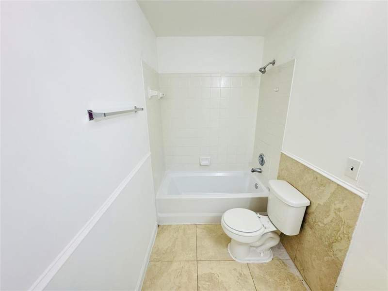 1 bedroom Condominium at 1068 N Benoist Farms Road #302, St Andrews Palm Beach Condo I, West Palm Beach — photo 3