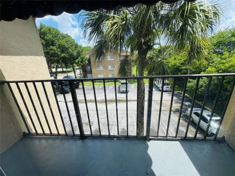 1068 N Benoist Farms Road #302, West Palm Beach FL - photo 8 of 13
