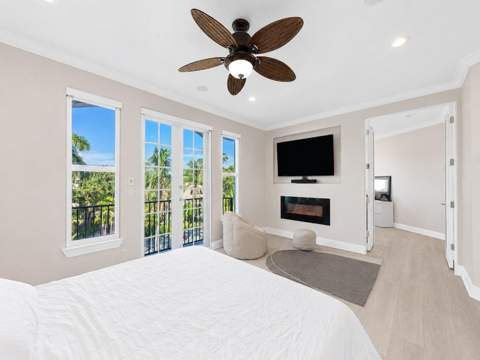 208 SE 10th Terrace, Fort Lauderdale FL - photo 12 of 32