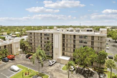 20 Royal Palm Way #204, Boca Raton FL - photo 8 of 30