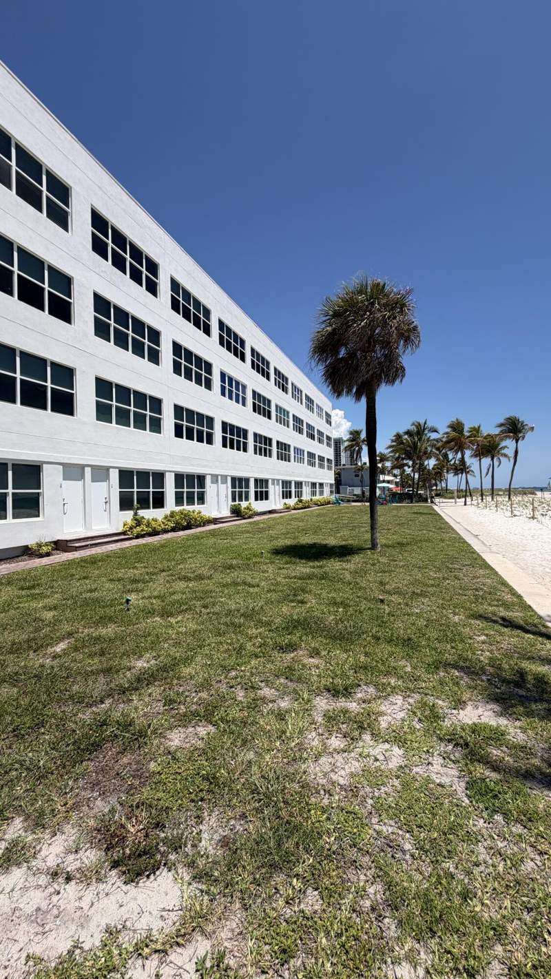 1 bedroom Condominium at 1801 S Surf Road #2a, Foxglove Co-Op, Hollywood — photo 4