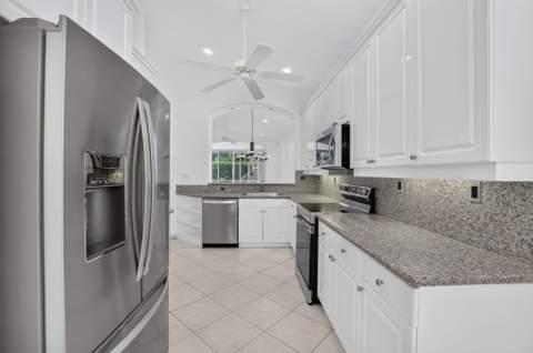15562 Fiorenza Circle, Delray Beach FL - photo 23 of 148