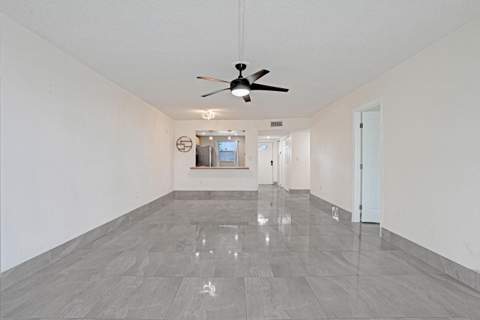 8301 Sands Point Boulevard #S102, Tamarac FL - photo 9 of 33