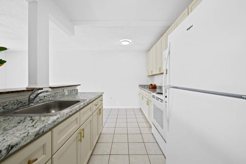 1 bedroom Condominium at 5190 E Sabal Palm Boulevard #209, Sabal Palm Village Condo, Tamarac — photo 5