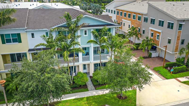 3 bedroom Townhouse at 4145 Faraday Way, Alton, Palm Beach Gardens — photo 2