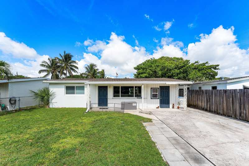 3 bedroom Single Family Residence at 707 S Broadway, Greynolds Highlands, Lantana — photo 1