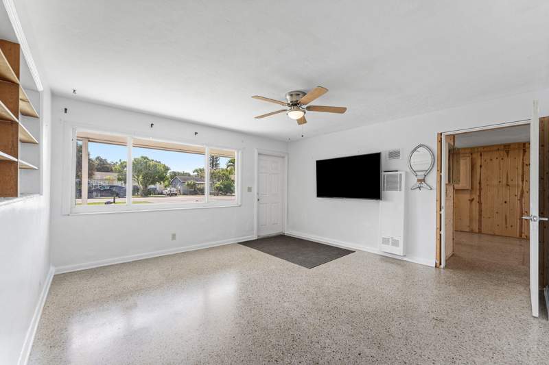 3 bedroom Single Family Residence at 707 S Broadway, Greynolds Highlands, Lantana — photo 4