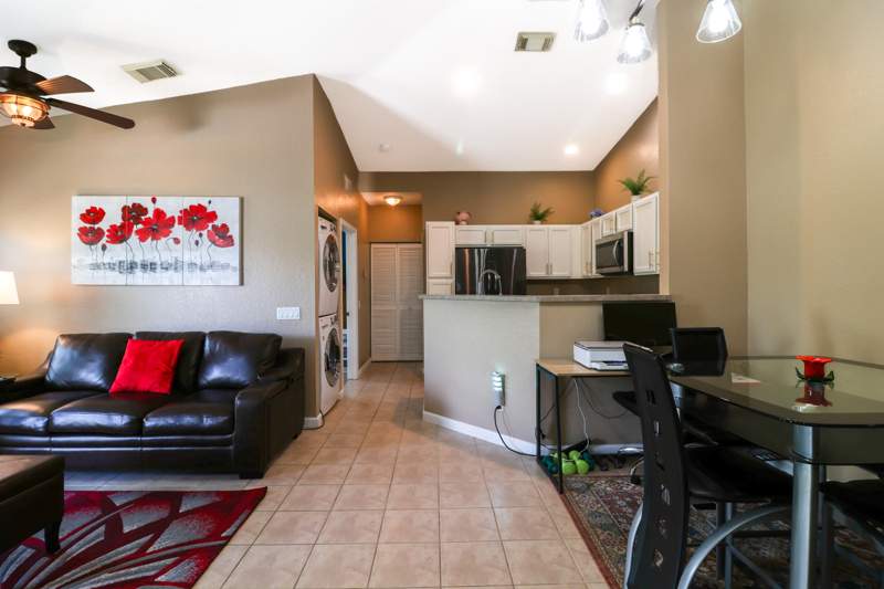 2 bedroom Townhouse at 3133 Laurel Ridge Circle, Thousand Oaks, Riviera Beach — photo 4