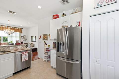 11031 SW Dunhill Court, FL - photo 13 of 56