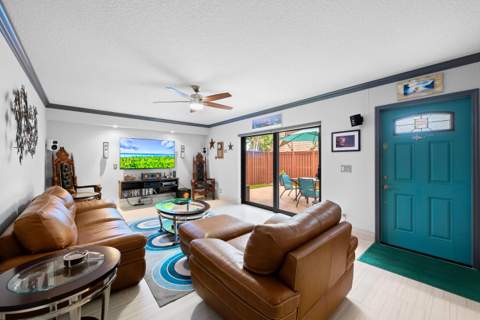 2512 SW 15th Street, Deerfield Beach FL - photo 10 of 29