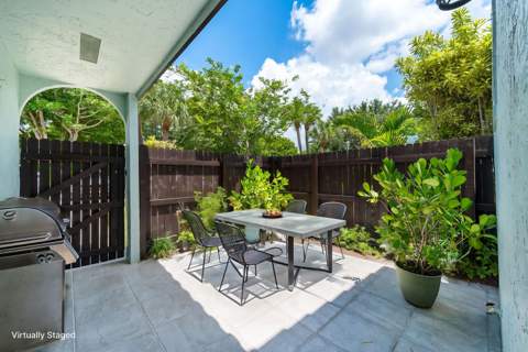 22300 Pineapple Walk Drive, Boca Raton FL - photo 6 of 37