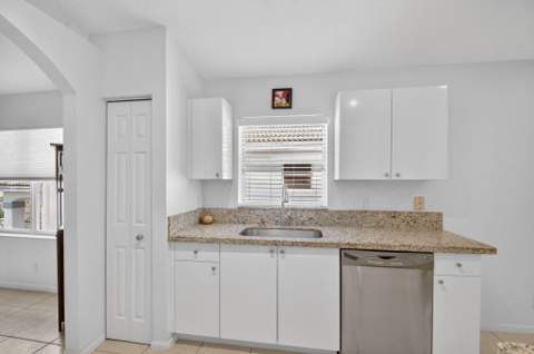 7910 Laina Lane #3, Boynton Beach FL - photo 11 of 76