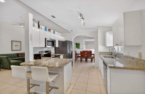 7910 Laina Lane #3, Boynton Beach FL - photo 13 of 76