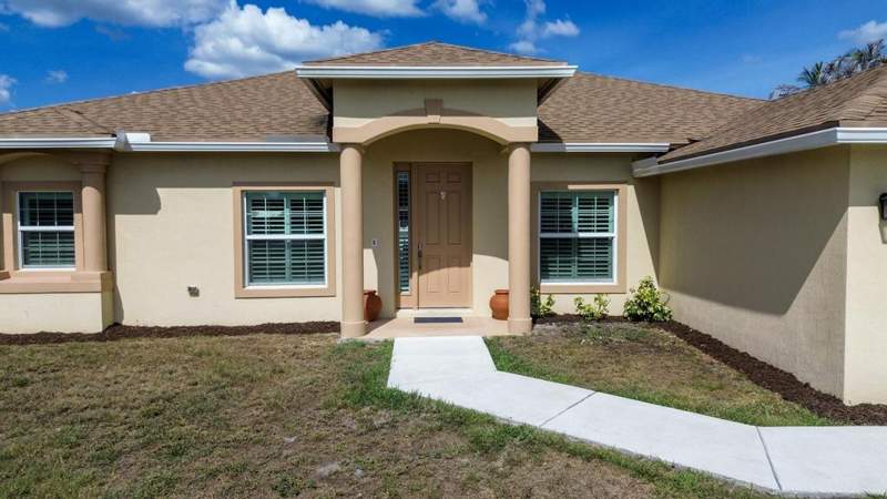 4 bedroom Single Family Residence at 4201 SW Mcclellen Street, Port St Lucie Section 33, Port St. Lucie — photo 5