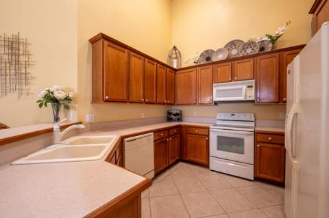 7078 Torrey Pines Circle, Port St. Lucie FL - photo 11 of 52
