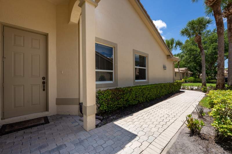 3 bedroom Townhouse at 7078 Torrey Pines Circle, Pod 7B At The Reserve, Pud I - Torrey Pines, Port St. Lucie — photo 4
