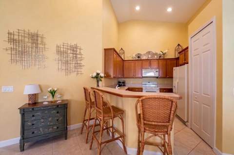 7078 Torrey Pines Circle, Port St. Lucie FL - photo 9 of 52
