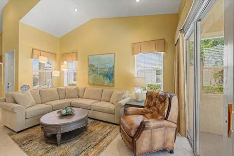 7078 Torrey Pines Circle, Port St. Lucie FL - photo 8 of 52