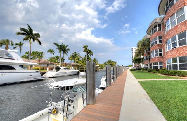 3111 NE 51st Street #405c
