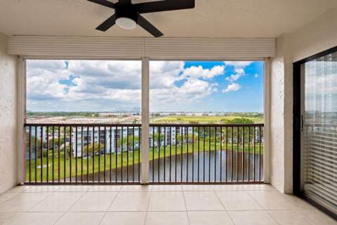 2215 Cypress Island Drive #906, Pompano Beach FL - photo 8 of 28
