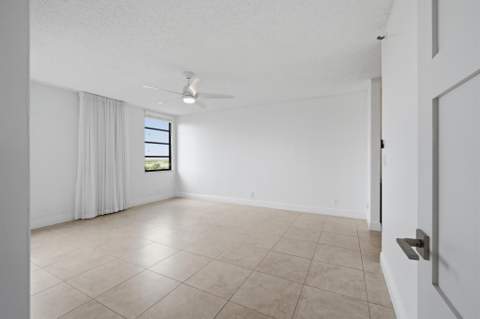 2215 Cypress Island Drive #906, Pompano Beach FL - photo 13 of 28