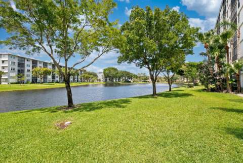 2215 Cypress Island Drive #906, Pompano Beach FL - photo 24 of 28