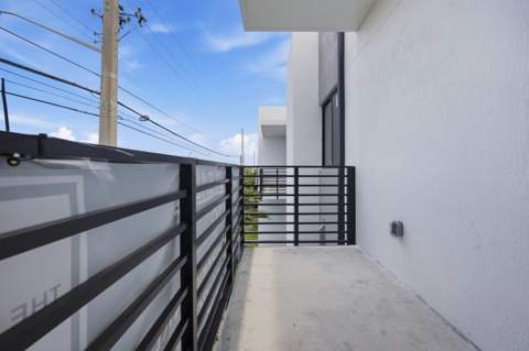 1546 NW 1st Avenue, Pompano Beach FL - photo 19 of 27