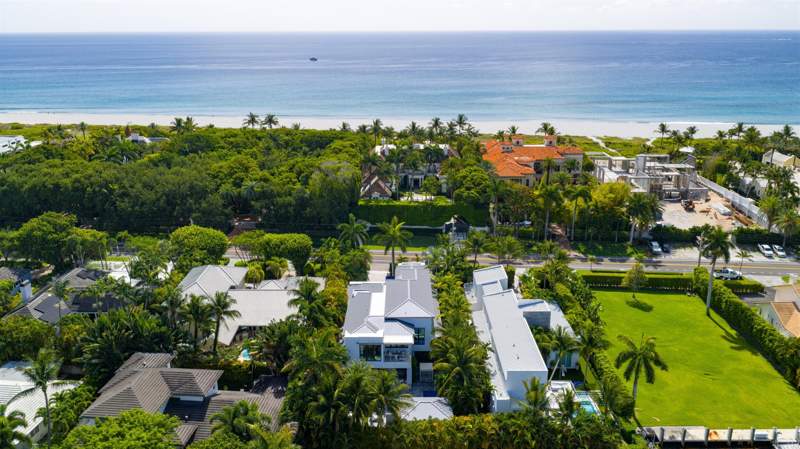 7 bedroom Single Family Residence at 1040 S Ocean Boulevard, Seagate Ext, Delray Beach — photo 2