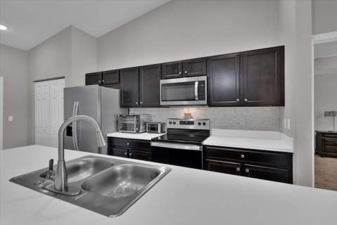 449 SE Whitmore Drive, Port St. Lucie FL - photo 20 of 58