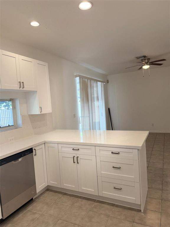 4 bedroom Single Family Residence at 2927 Bogota Avenue, Embassy Lakes, Hollywood — photo 2