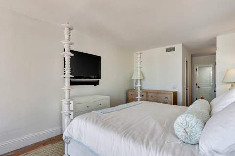 225 Beach Road #204, Tequesta FL - photo 22 of 26