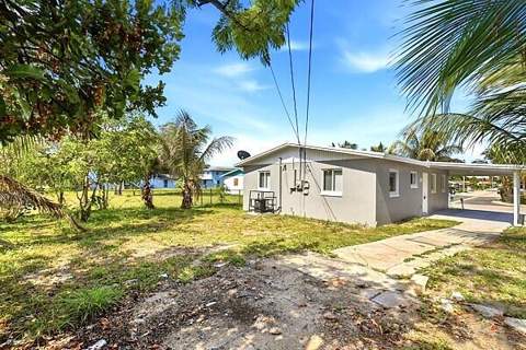 2302 Avenue M, Riviera Beach FL - photo 17 of 20
