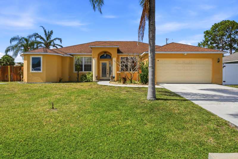 4 bedroom Single Family Residence at 1202 SW San Esteban Avenue, Port St Lucie Section 17, Port St. Lucie — photo 1