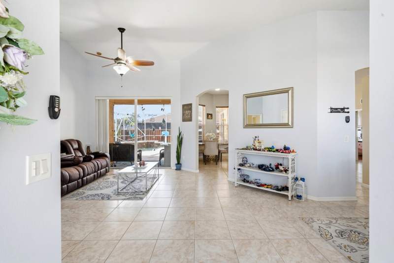 4 bedroom Single Family Residence at 1202 SW San Esteban Avenue, Port St Lucie Section 17, Port St. Lucie — photo 4