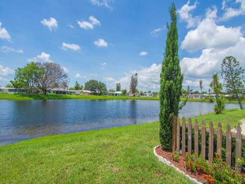 6704 Picante Circle, Fort Pierce FL - photo 10 of 65