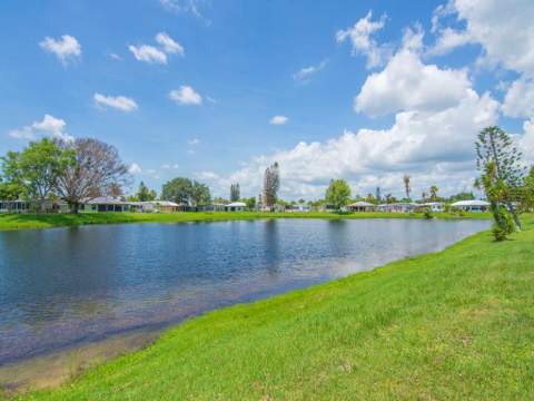 6704 Picante Circle, Fort Pierce FL - photo 11 of 65